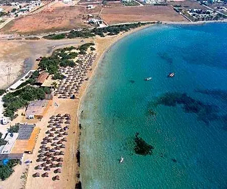 Surfing Huts Parikia (Paros)
