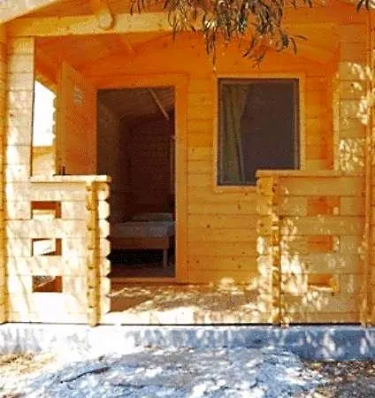 Hotel Surfing Huts Parikia (Paros)