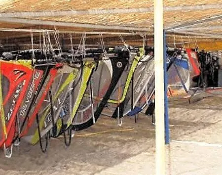 Hotel Surfing Huts 2*